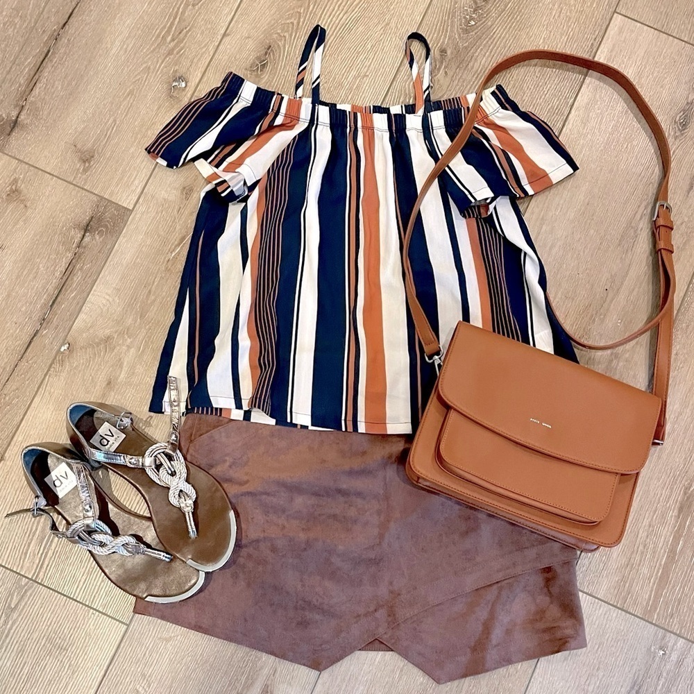 Derek Heart off the shoulder top
